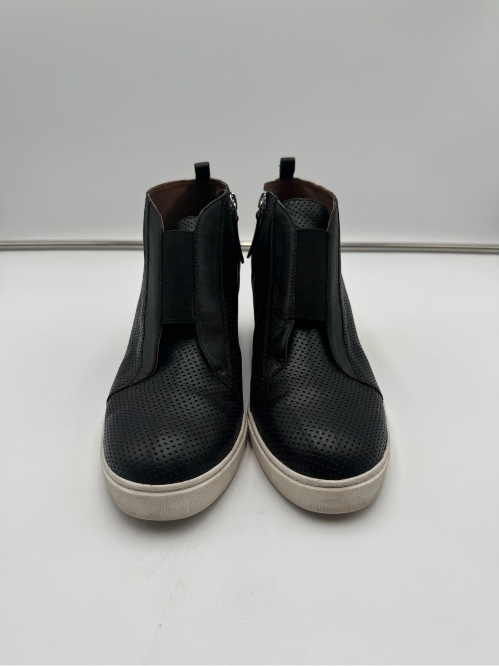Linea Paolo Black Perforated Leather Wedge Sneaker Booties Women’s Size 8.5M